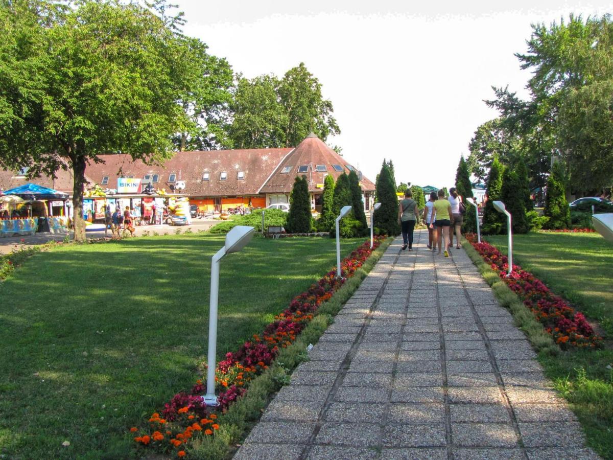 Holiday Home Balatontourist Fuered-3 By Interhome 블로톤퓌레드 외부 사진